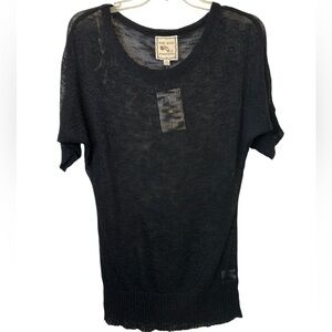 NWT Women’s Pink Rose Knit Top